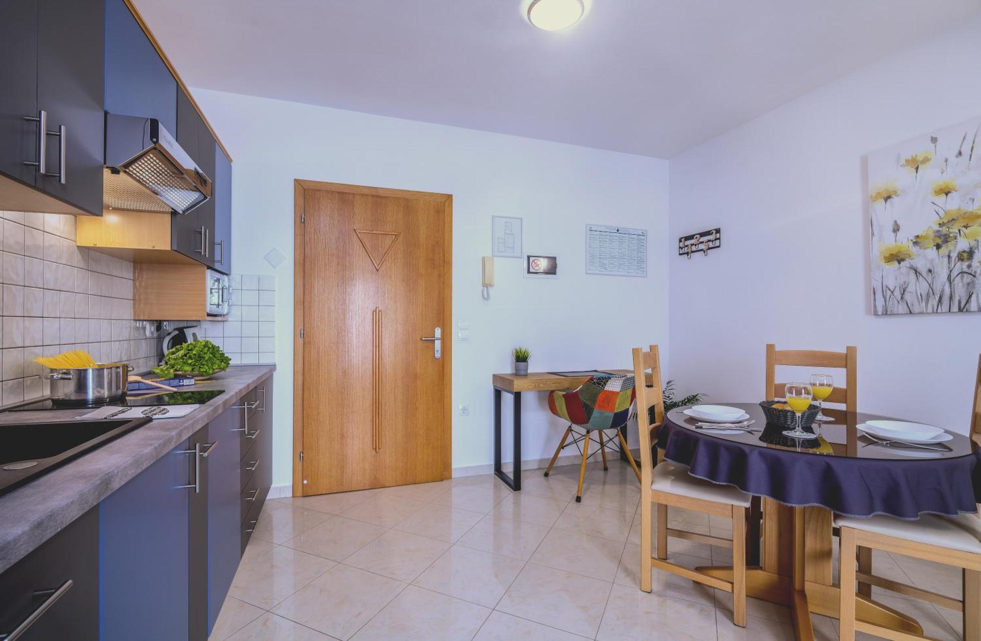 Apartments Kvarner 2 マリンスカ エクステリア 写真